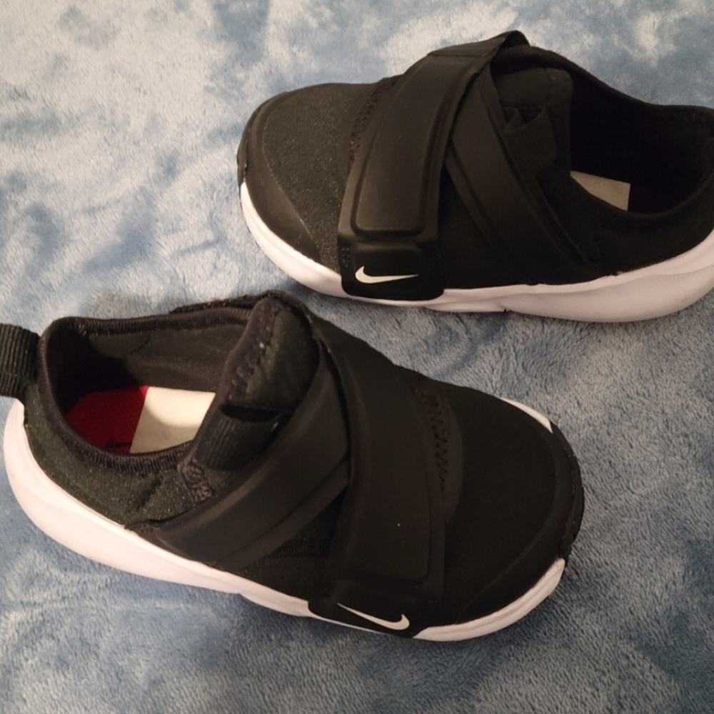 Toddler sneakers